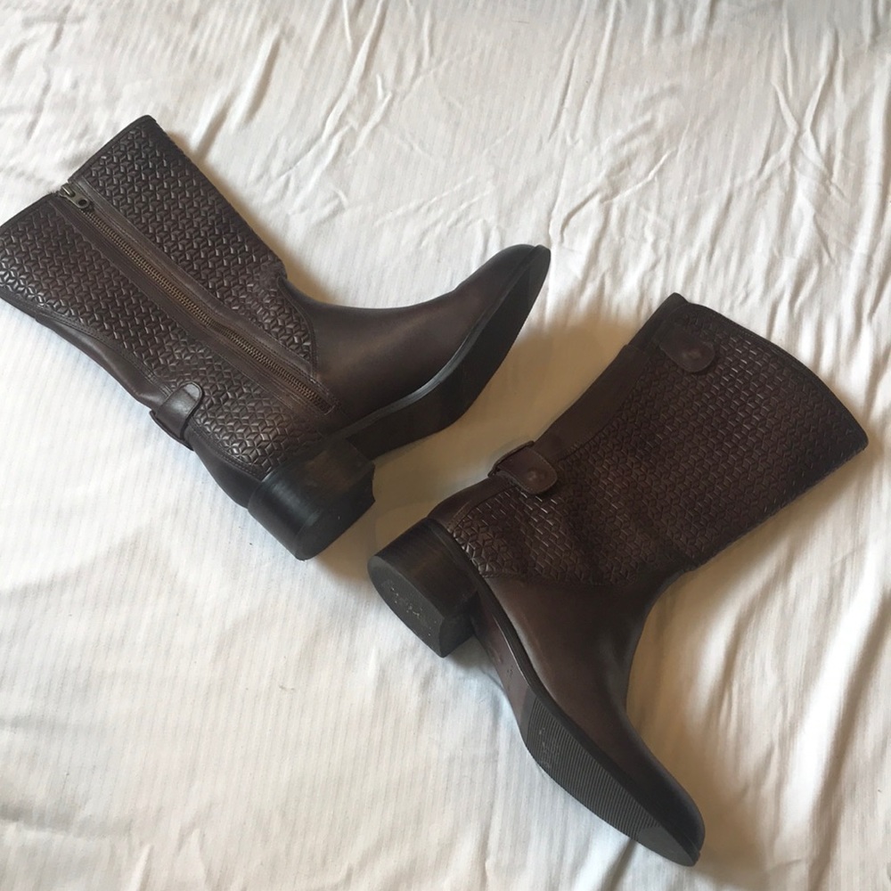 Leather boots